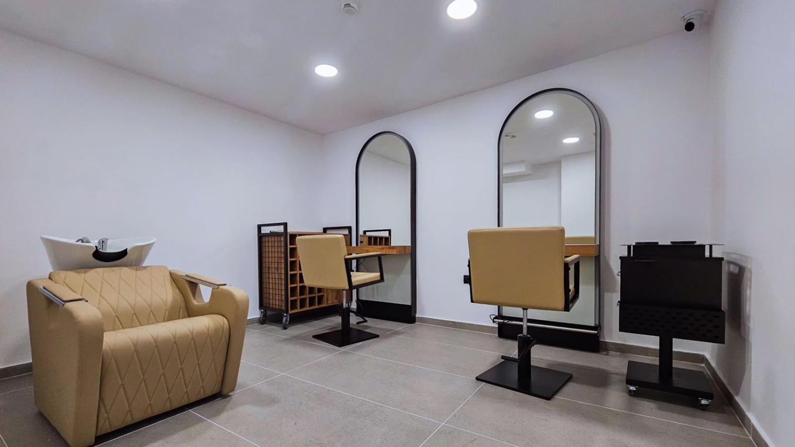 Black Diamond Hotel Dhërmi Buitenkant foto
